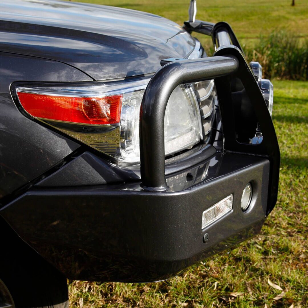 Toyota Land Cruiser 200 (-2015) TJM Bull Bar T13 Steel Black ...