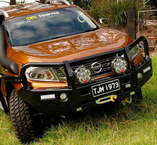 Nissan Navara (+2015) NP300 D23 TJM Bull Bar T13 Steel Black