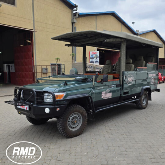 EV Goliath luxury 7/8 – Seater Open Game Viewer (Land cruiser 79) Safari Conversion